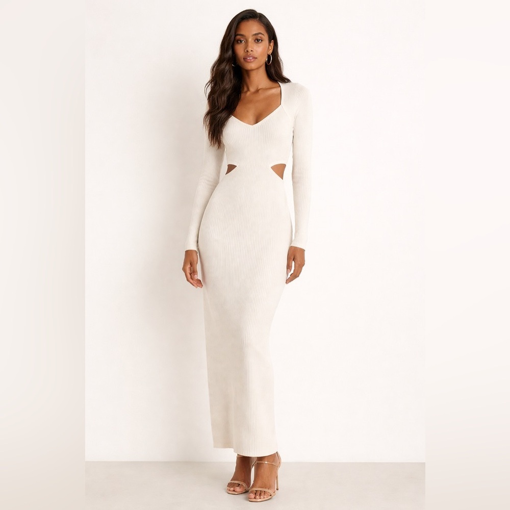 Abercrombie & Fitch Long Sleeve Cutout Maxi Sweater Dress in Cream, Small Tall